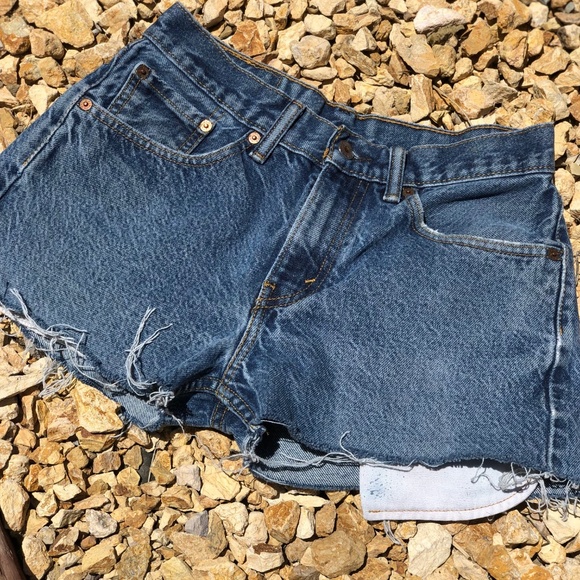 Vintage Levis cut off shorts! - Picture 3 of 3